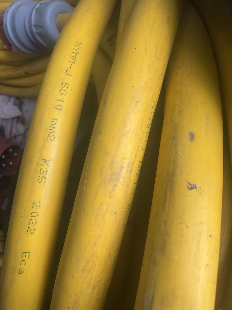 Przewód siłowy H07RN-F 5×10 mm² 36,4 m z wtyczką 32A