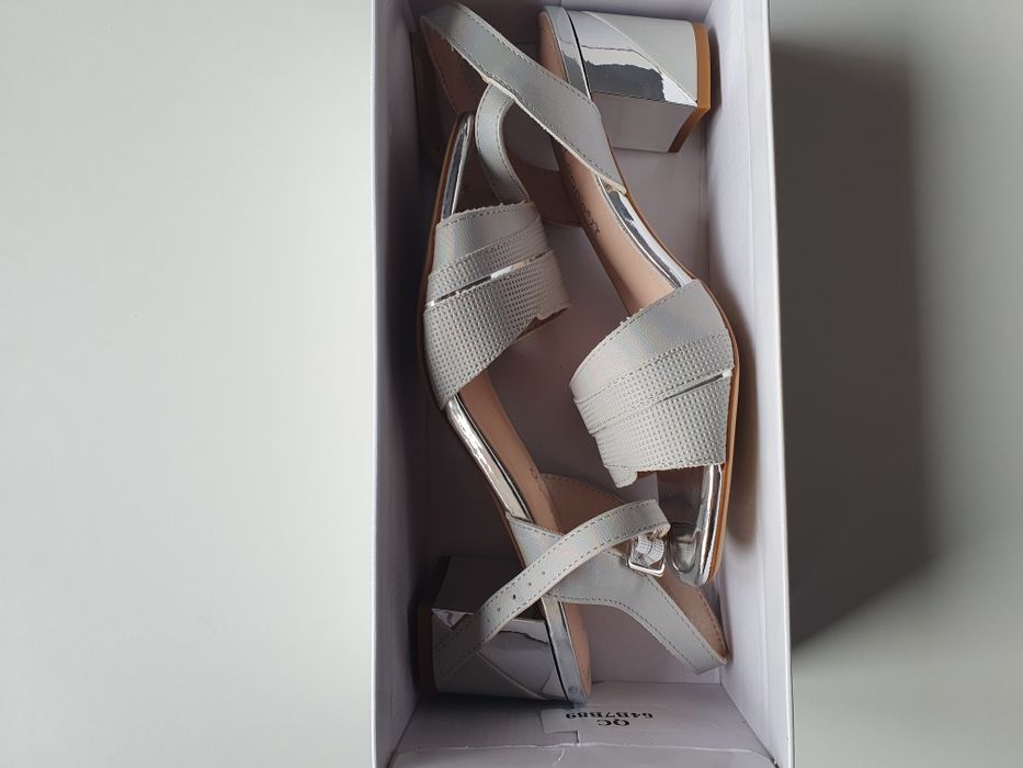 Sandały skórzane srebrne Sergio Leone 37 na obcasie