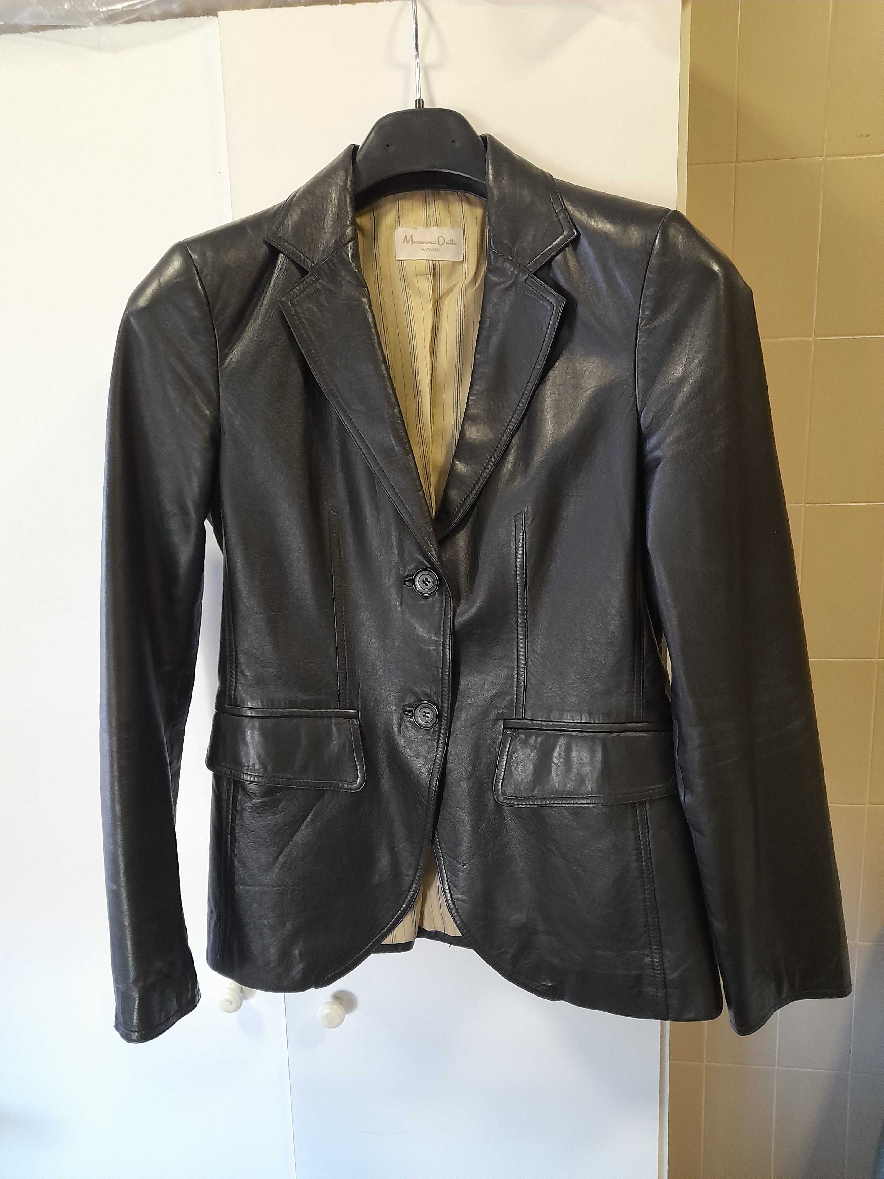 Blazer Massimo Dutti em pele preta