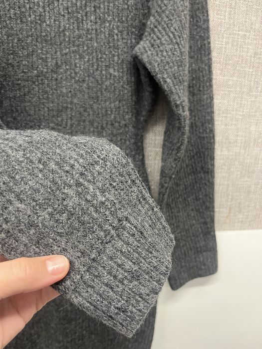 Ідеальна шерстяна тепла вʼязана сукня