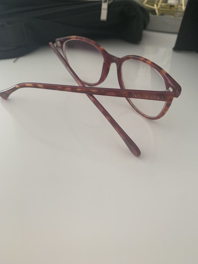 Óculos de ver da marca Ted Baker