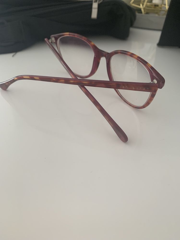Armação / Óculos de ver da marca Ted Baker