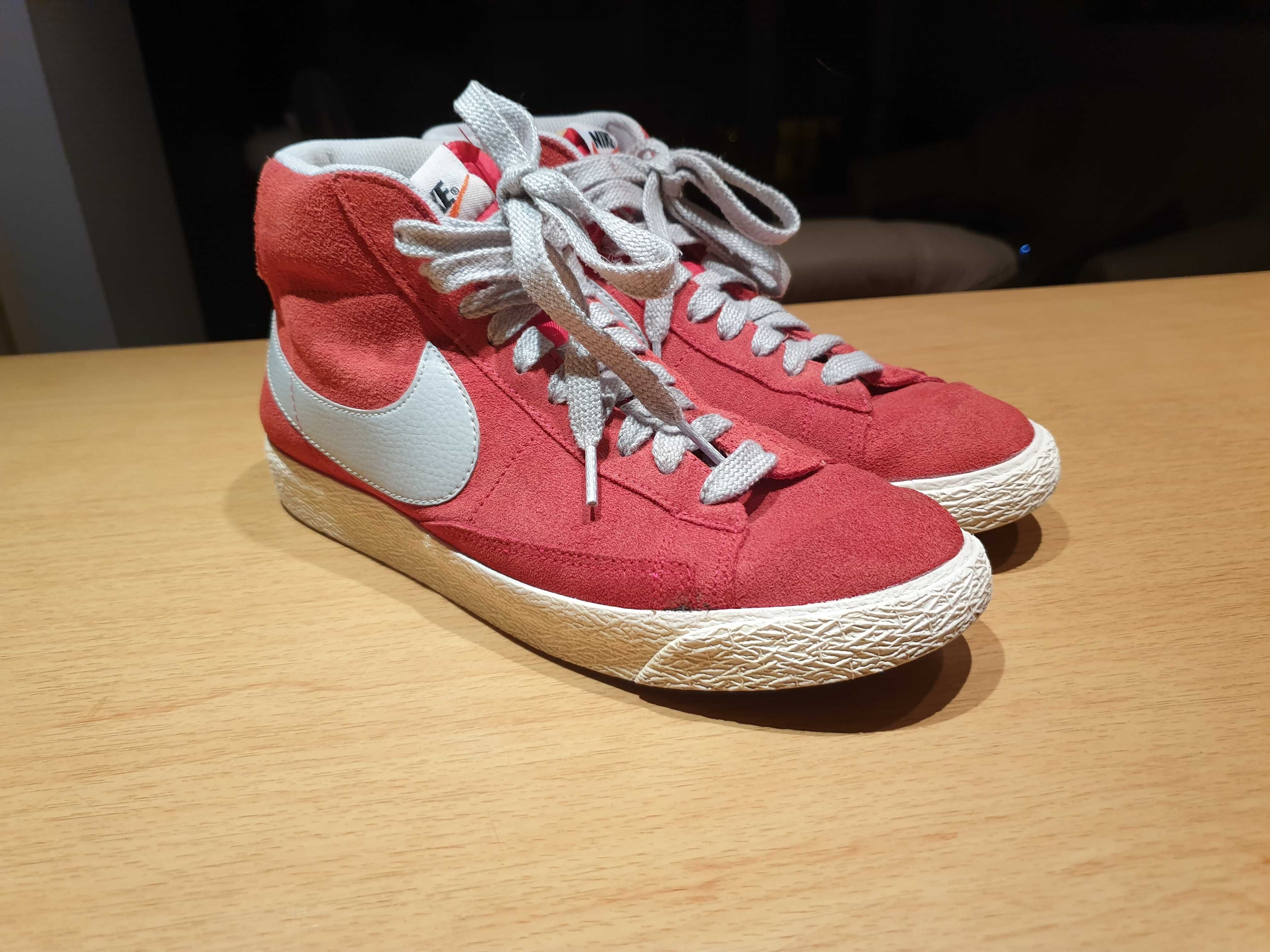 NIKE Blazer MID Premium Vintage Suede HYPER RED  r.40 25cm