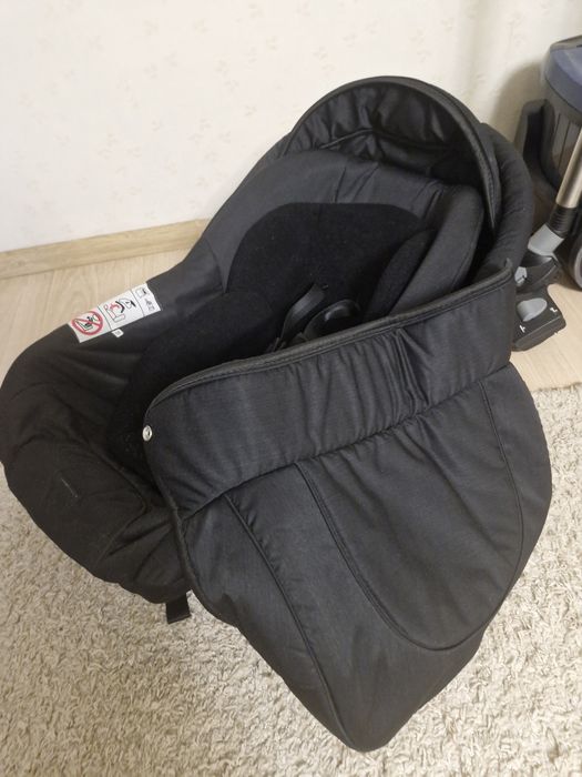 Продам автолюльку до року 1700грн