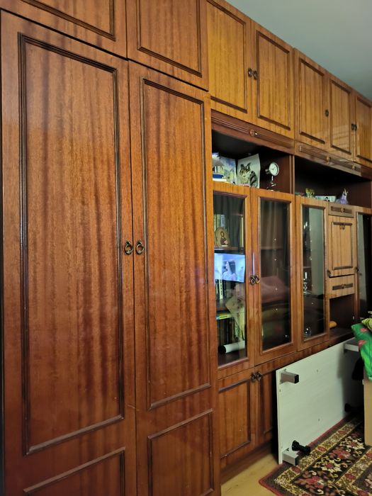 Срочно Стенка. Актуально до 21.11.Бесплатнотно