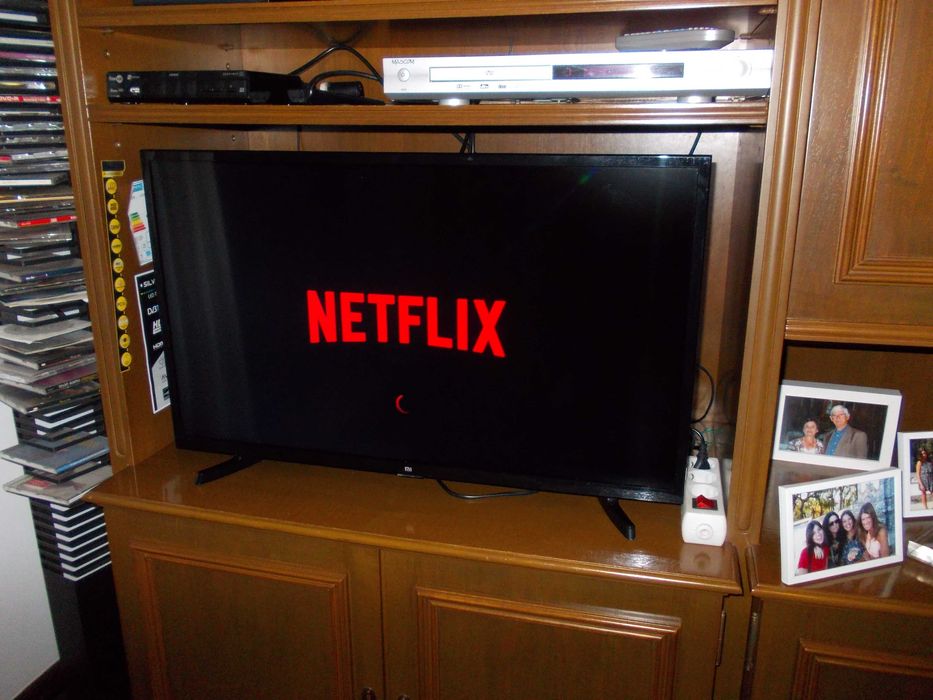 Televisor Xiaomi Smart tv 32" ,novo
