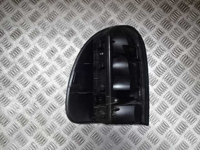 Chrysler Voyager III 95-00 lampa lewy tył lewa tylna