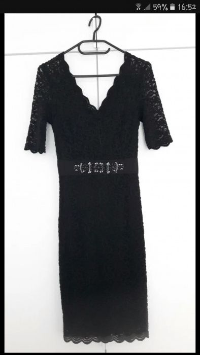 Czarna koronkowa sukienka XS
