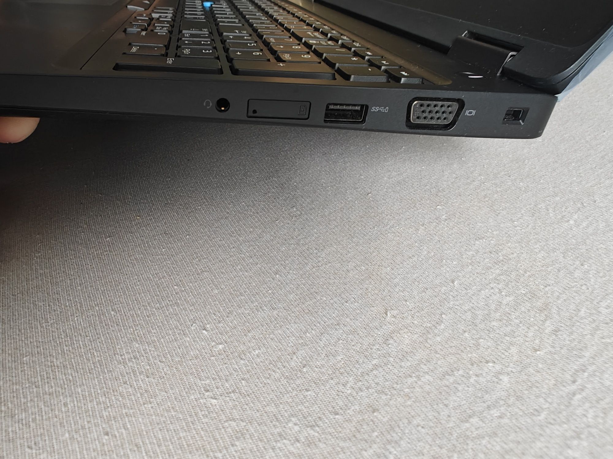 Dell latitude E5580 i5 7300u USB-C