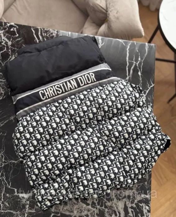 Жилетка безрукавка Dior диор