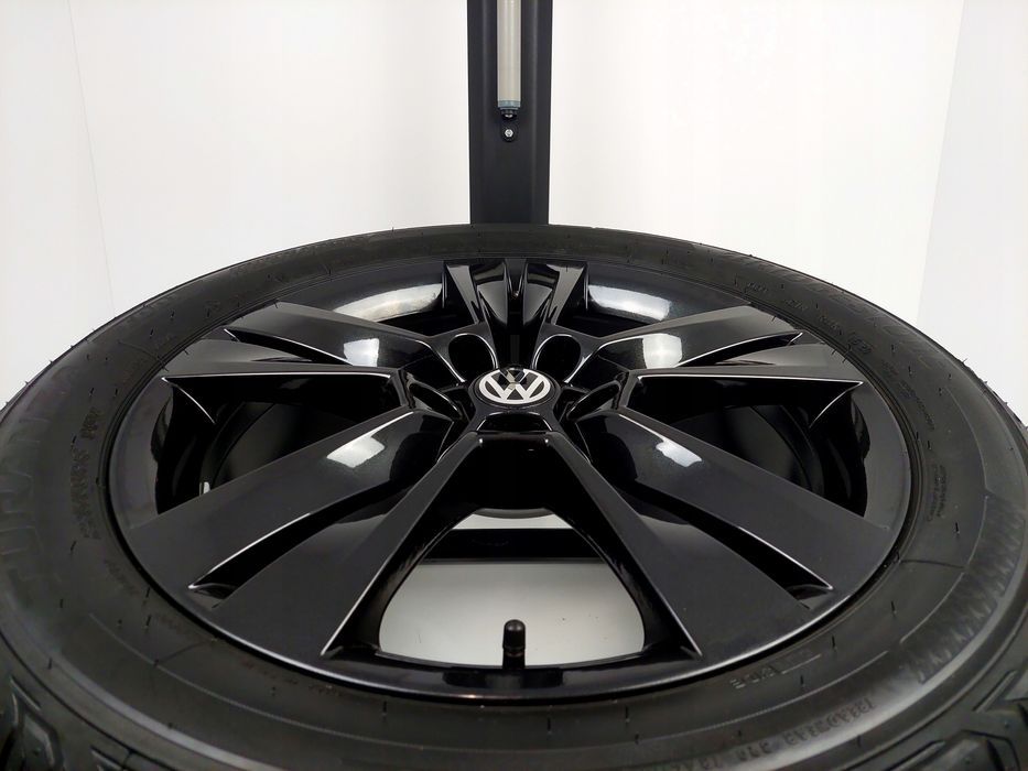 NOWE Koła Felgi Volkswagen 18" Golf Jetta Passat Tiguan Touran