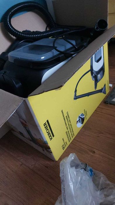 Миючий пилосос SE 3 Compact Home Floor