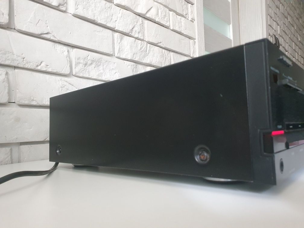 Wzmacniacz stereo GRUNDIG V 304