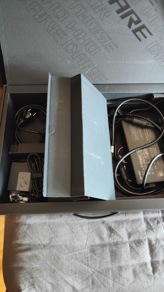 Asus ROG Strix SCAR 17 2023