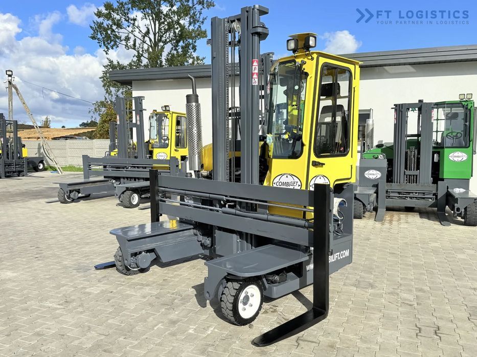 Combilift WÓZEK CZTEROKIERUNKOWY - WIELOKIERUNKOWY / JEDYNIE 491 MTH / C2500 / GAS / DUPLEX 4600MM / KRÓTKI - JEDYNIE 1900MM / SZEROKI 2700 POZYCJONER WIDEŁ / OGRZEWANIE / PEŁNA OGRZEWANA KABINA / STAN IDEALNY / Szeroka oferta wózków czterokierunkowych i