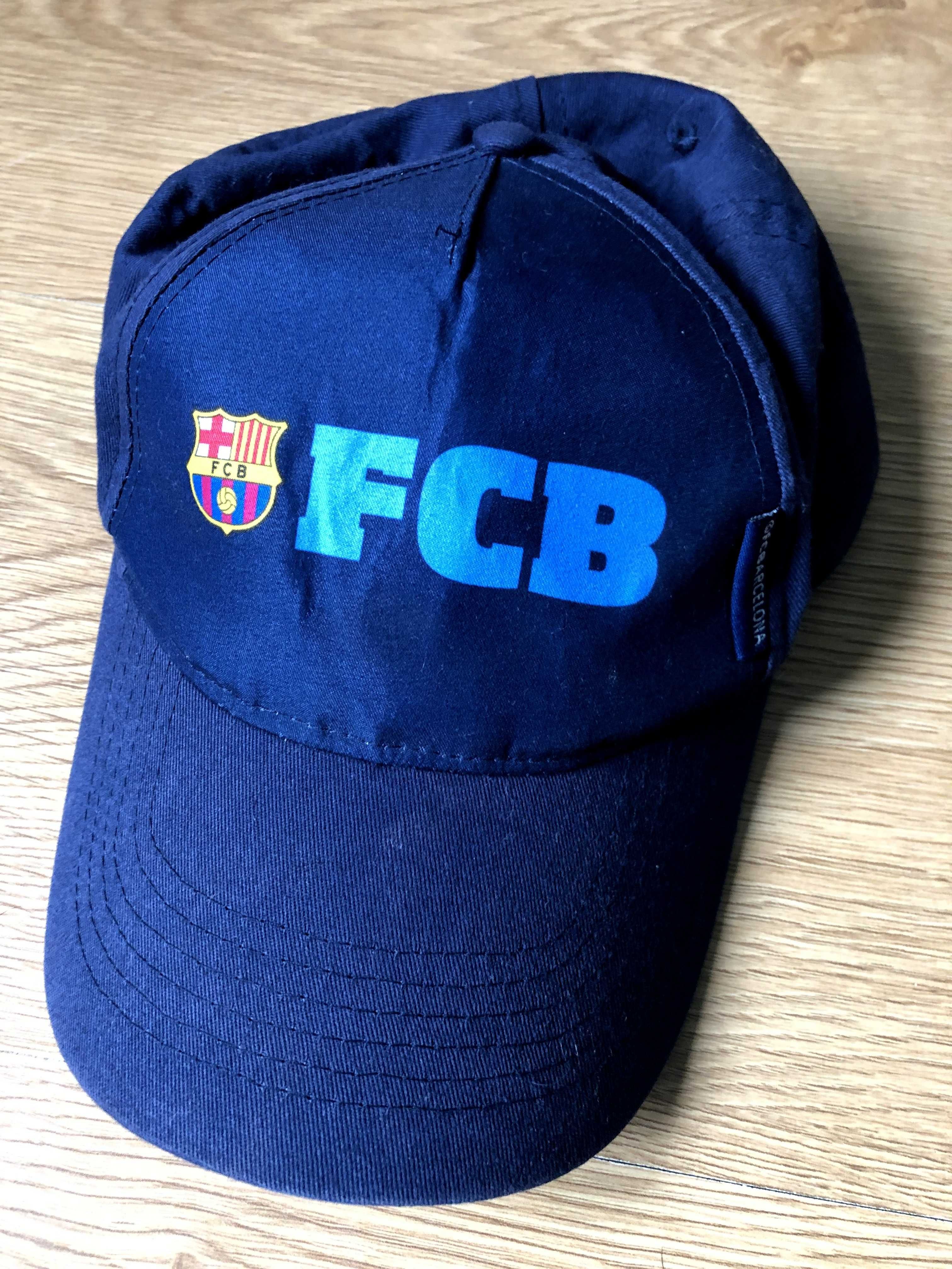 czapka z daszkiem FCB rozmiar 56/58