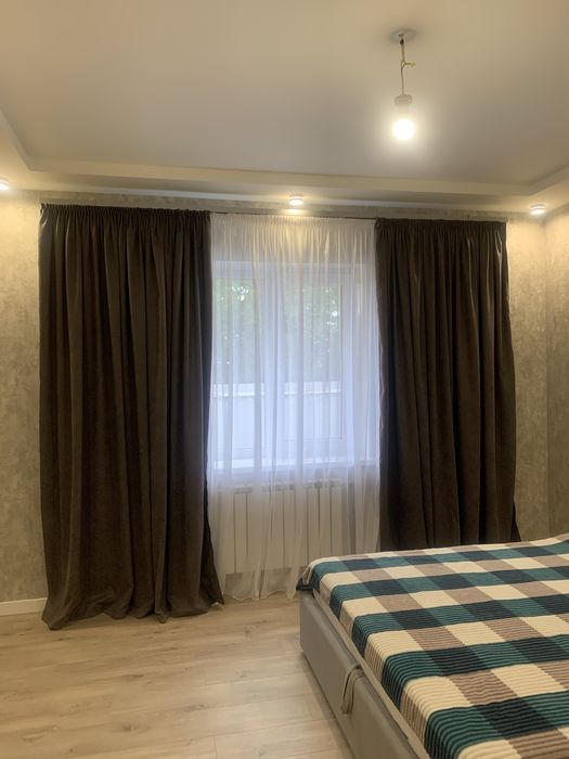 Продам гардину тёмно серого цвета ,уже с тесьмой и готовыми боками!