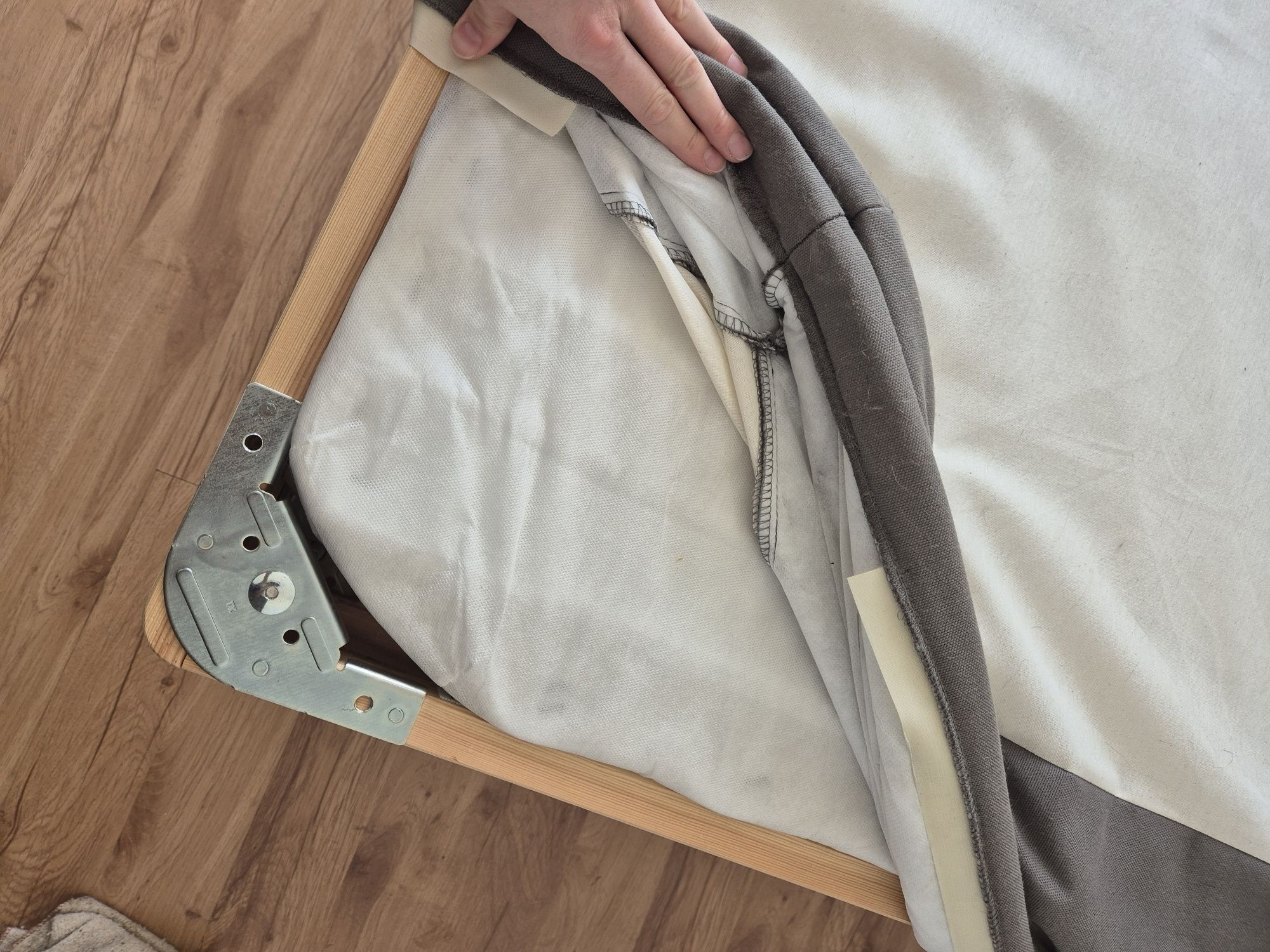 łóżko Ikea ESPEVAR podstawa ze sprężynami, nogami i pokryciem 90x200