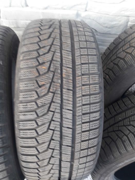 Opony zimowe Hankook Evo 2 rozmiar 225x50R17 98H