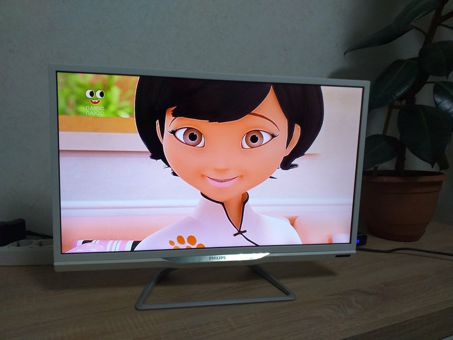 Smart TV. PHILIPS 24" диагональ HD