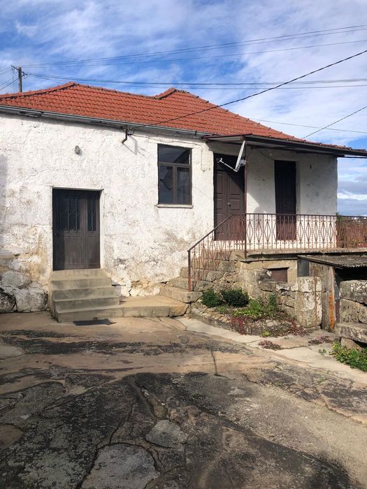 Arrenda-se T3 em São Cristovão de Nogueira