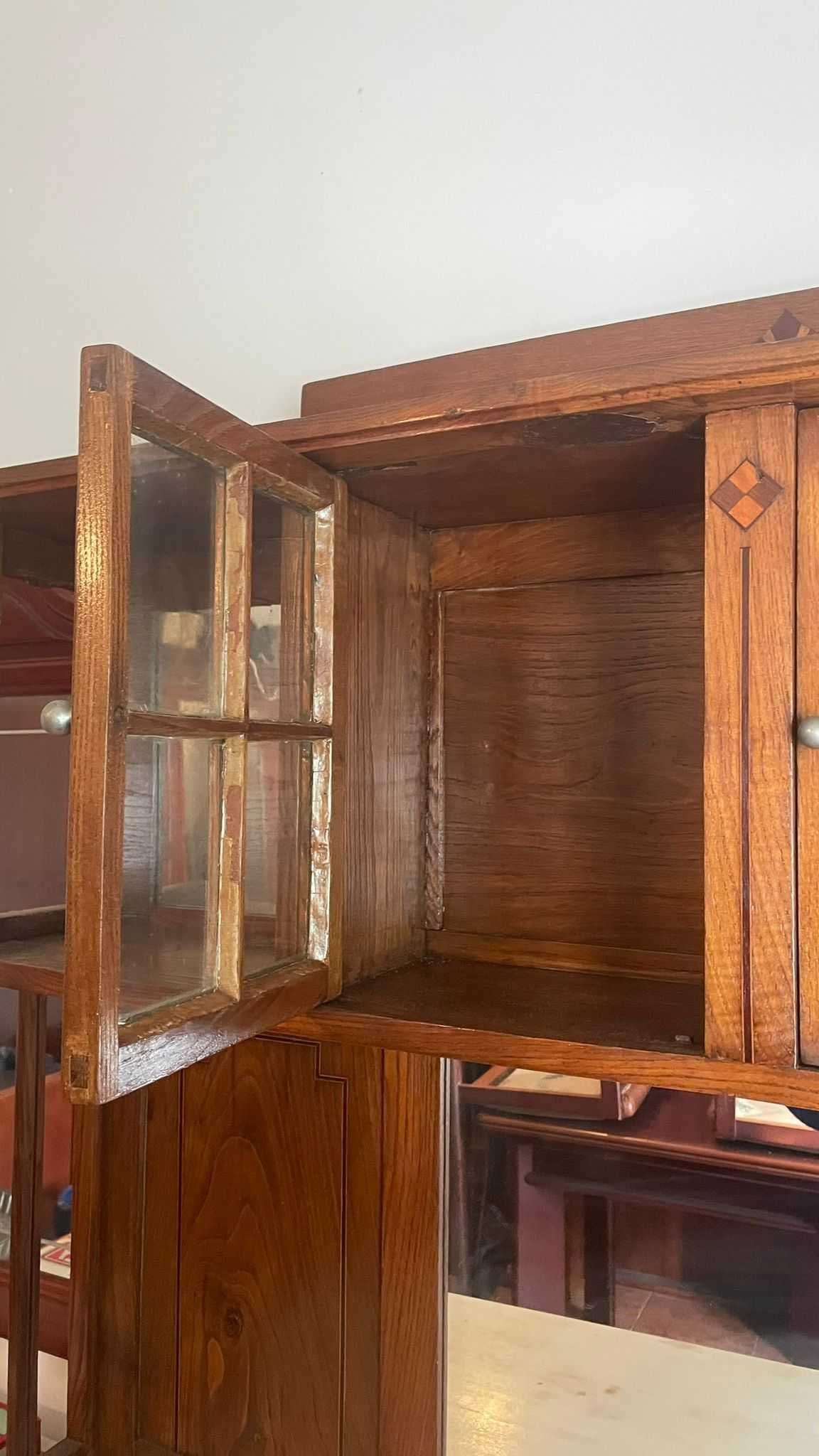 Móvel de casa em bom estado