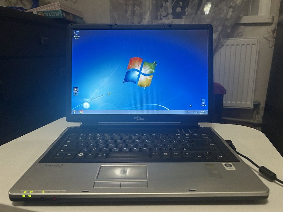Рабочий старый ноутбук
