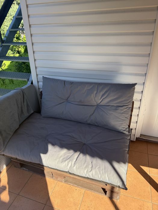 Sprzedam meble ogrodowe narożnik palety europalety poduszki wodoodporn