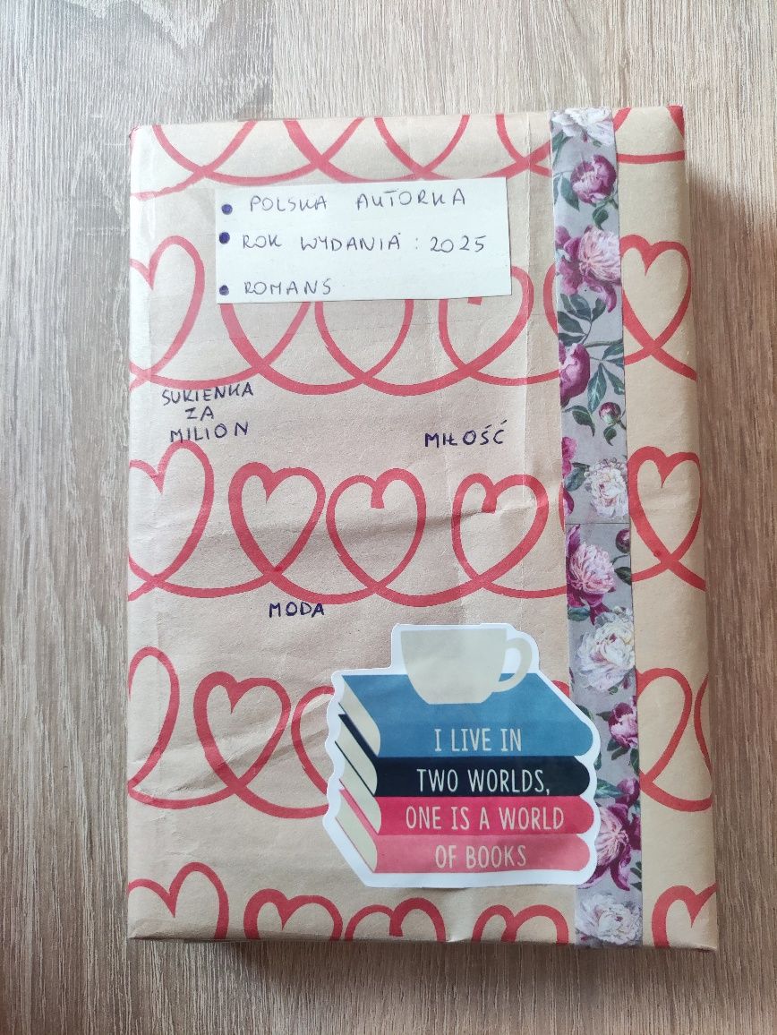 Książka niespodzianka SUPRISE box i dodatki