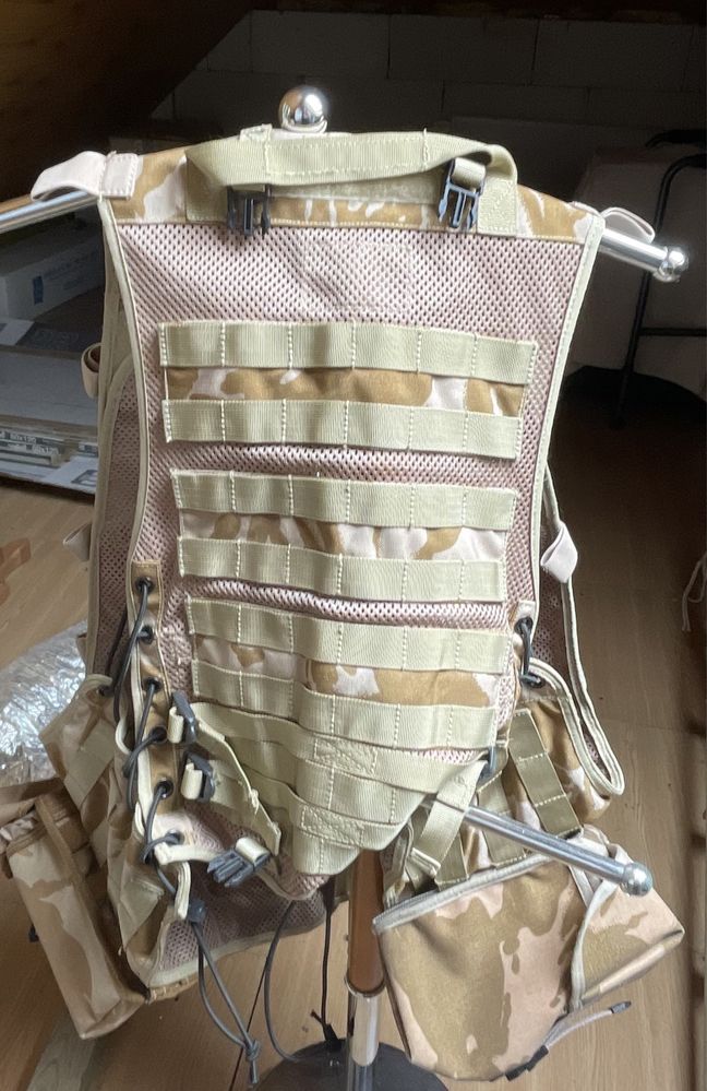 kamizelka taktyczna typu “Vest Tactical Load Carrying”