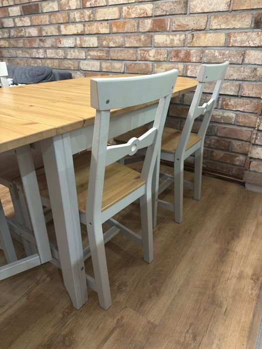 Stół drwniany rozkładany + 4 krzesła KOMPLET