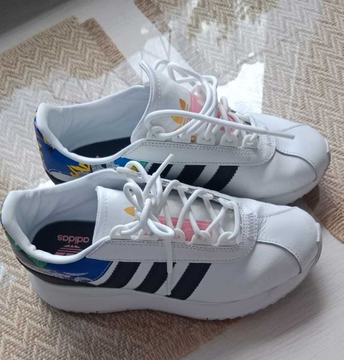 Buty damskie adidas, sneakersy Andridge FX8105, roz.37.1/3 230mm