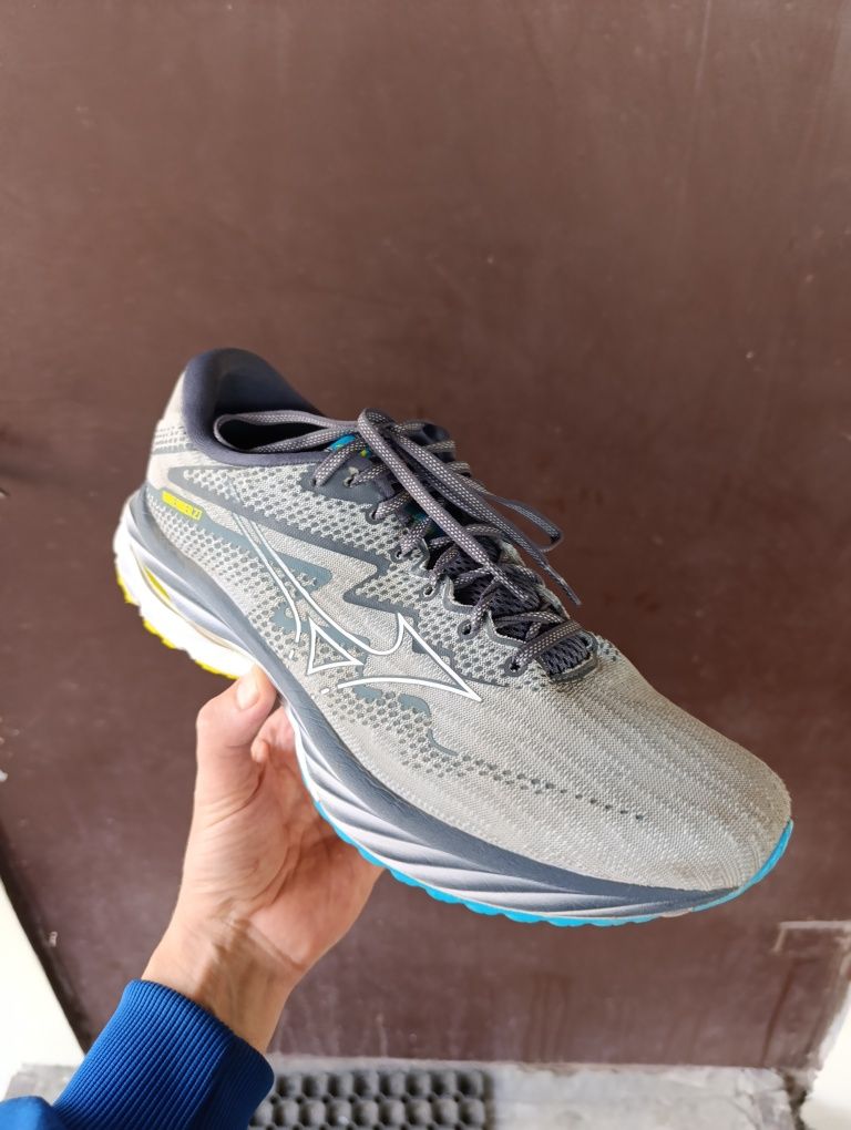 Mizuno wave rider 27 original p 46(30) бігові