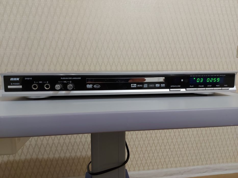 Продам ДВД-плеер фирмы BBK model NO. DV 521S