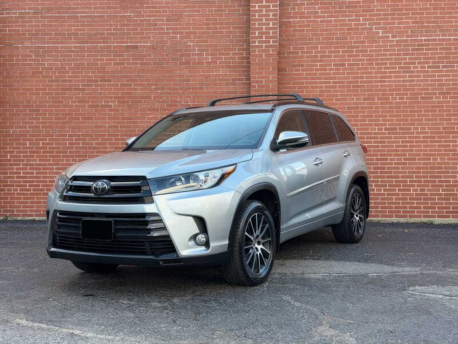 Toyota Highlander      2017