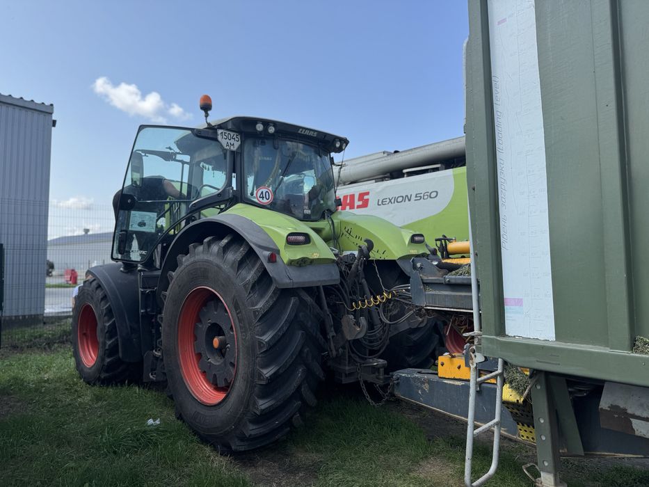 Трактор Claas Axion 940