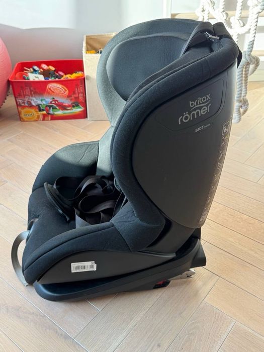 Автокрісло Britax Römer TRIFIX2 i-SIZE (Cosmos Black)