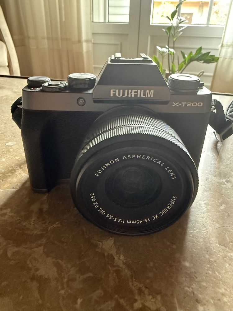 Câmara Fotográfica Fujifilm XT200