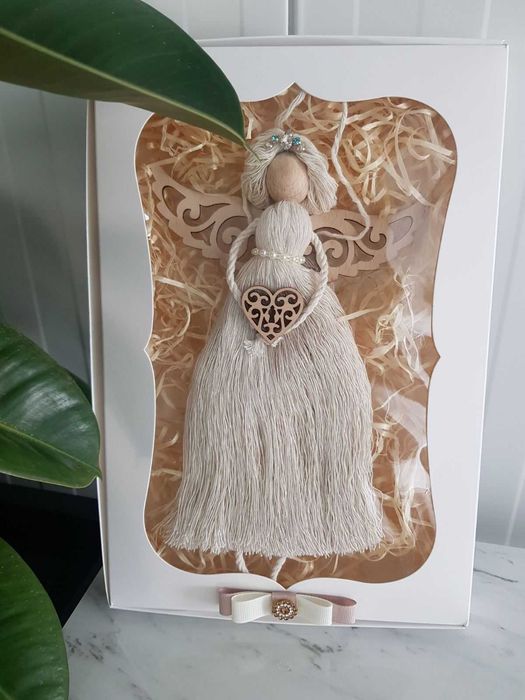 Підвіска  янгол (ангел)  (макраме) оберіг