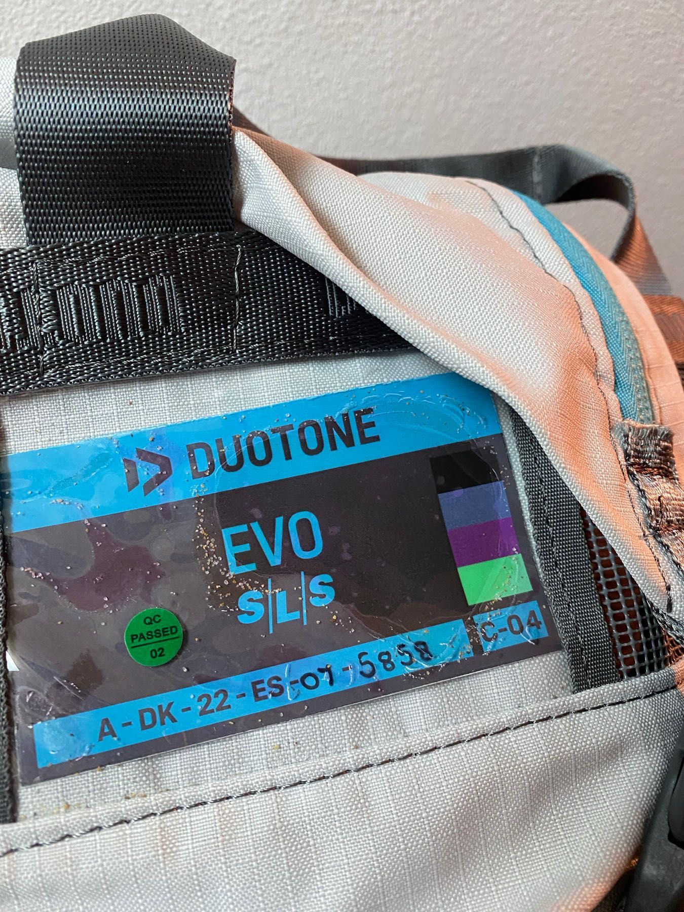 Duotone 2023 Evo SLS 7m Kitesurf. Usado. Good condition. no repairs