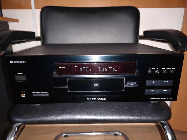 Hi-Fi CD-проигрыватель KENWOOD DP-7090.
