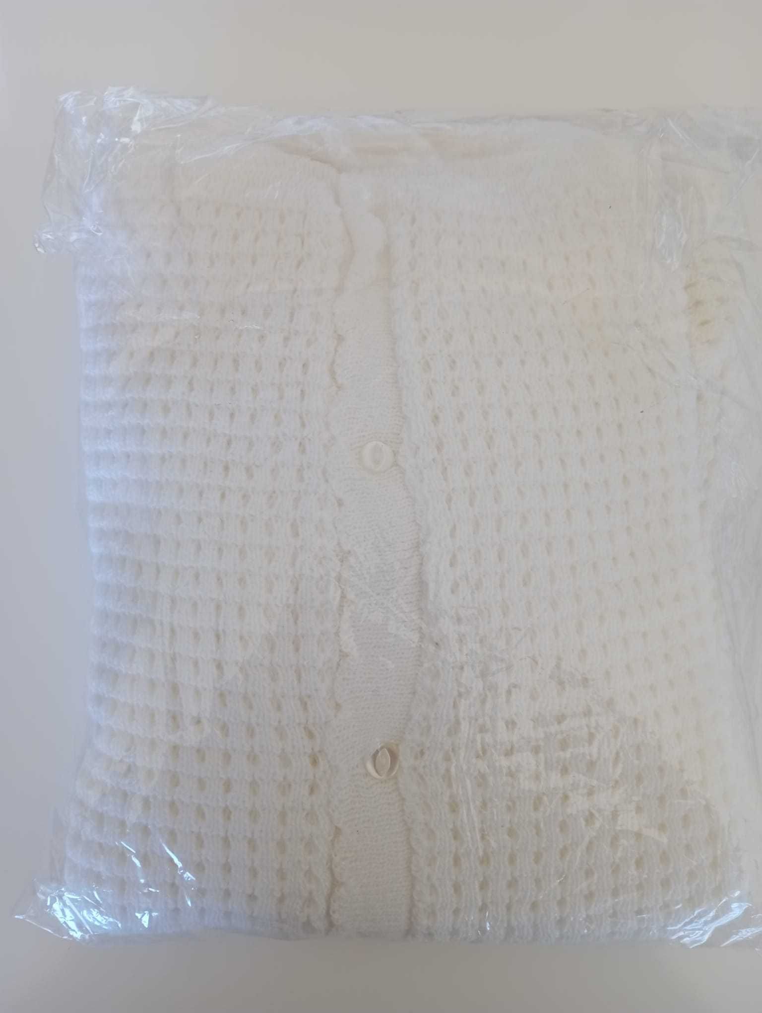 Casaco de Dormir Branco com fita na gola Tam Único NOVO