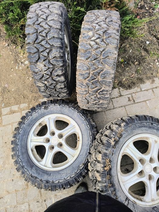 Komplet kół 215/65/16