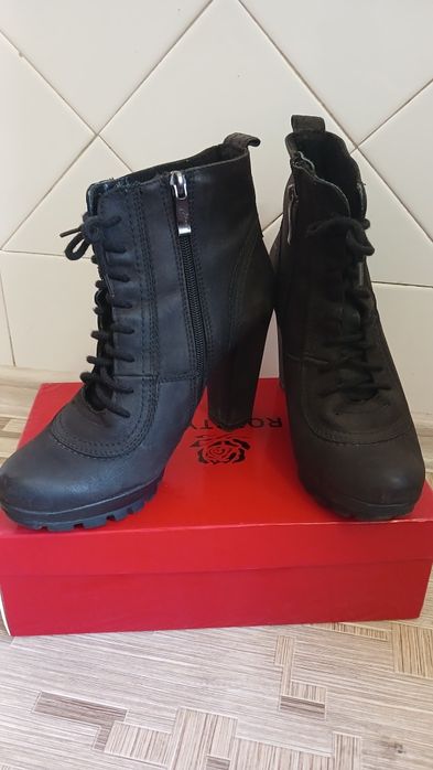 Женские ботинки, 36 размера