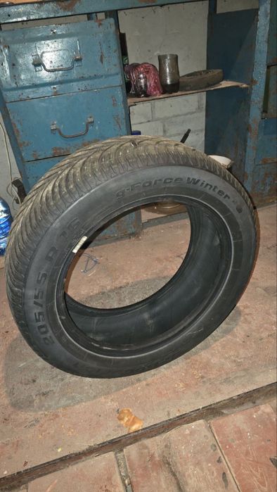 Зимня резина R16