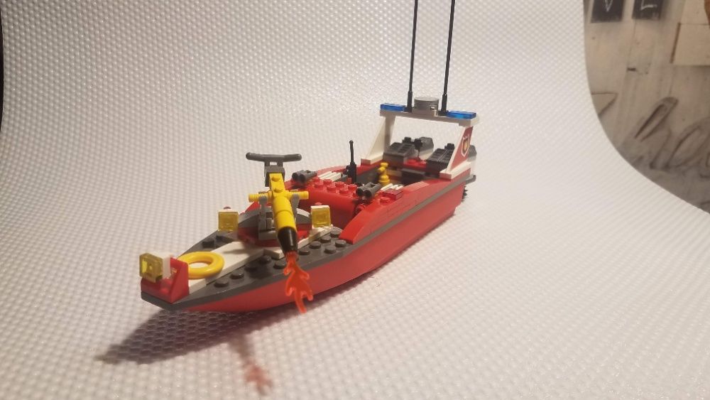 Lego City - 60005 - łódz strażacka