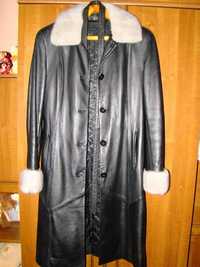 Продам женское кожанное пальто с голубой норкой 46 размер