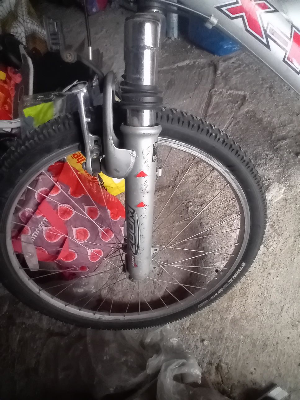 Tenho essa bicicleta para venda roda 24
