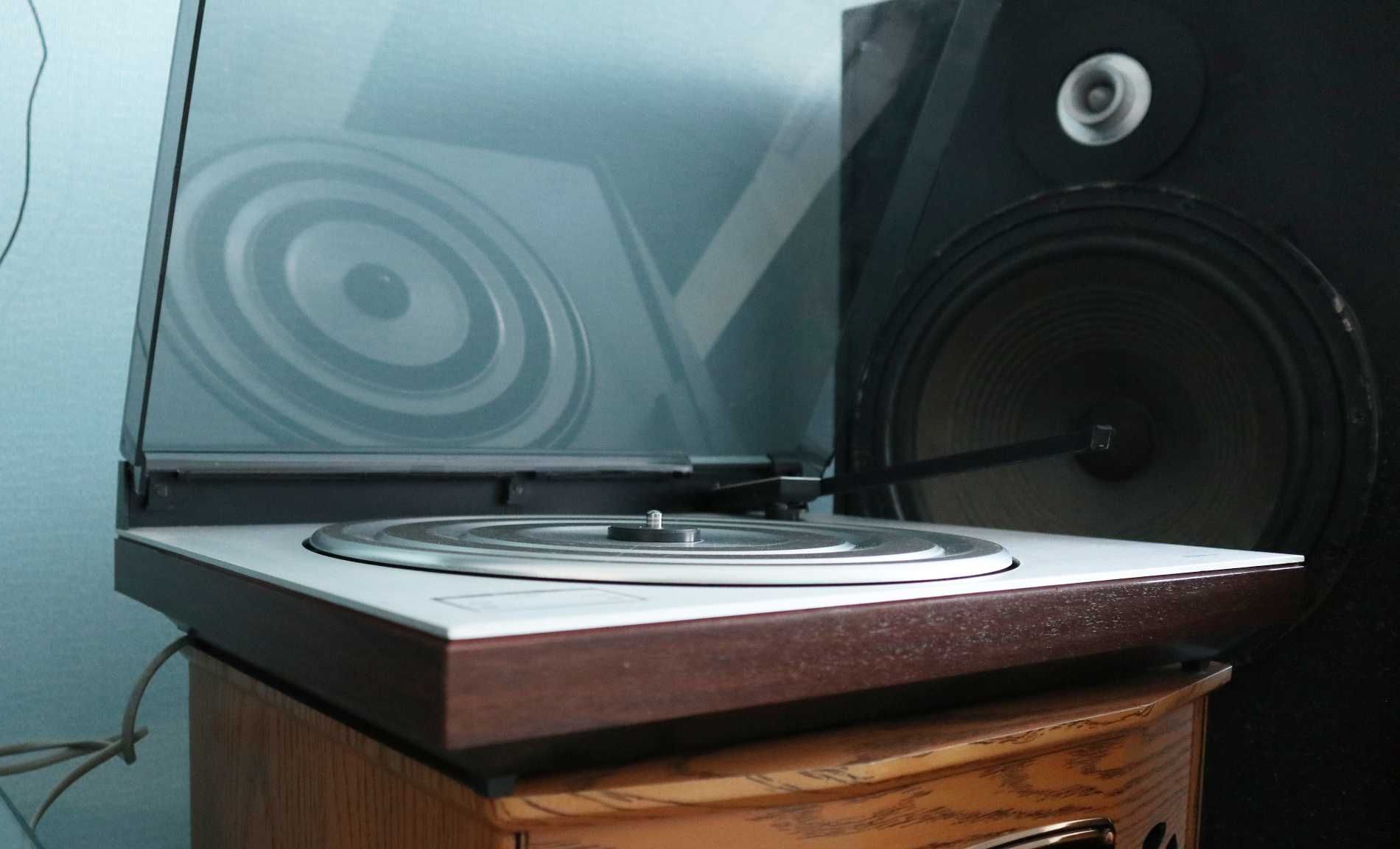 Проигрыватель пластинок Bang olufsen beogram 1102