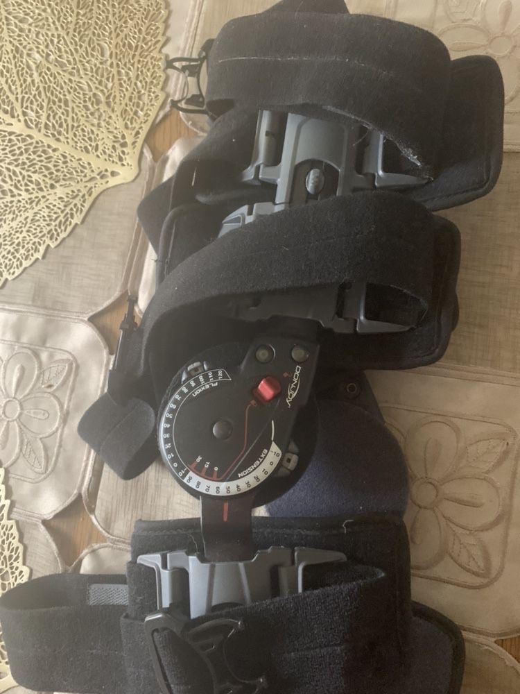 Stabilizator kolanowy